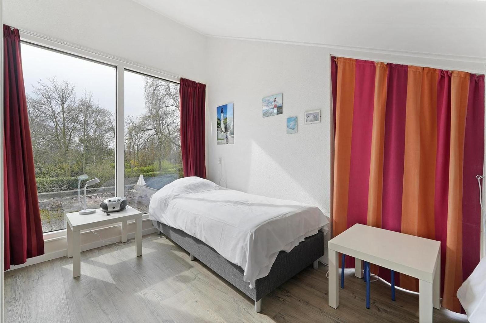 Holiday Home Haringvliet: Coastal Retreat near Beach and Dunes Ouddorp Exterior photo